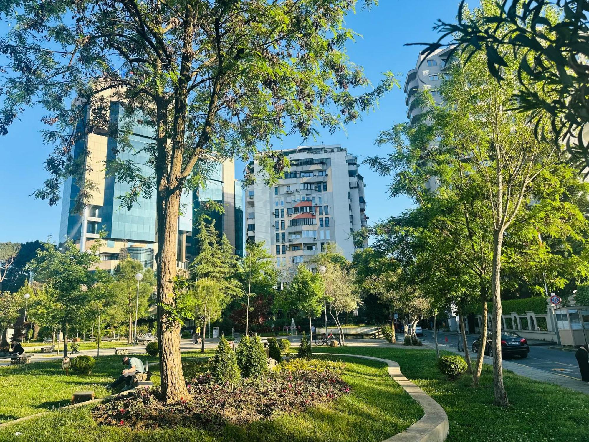 Amo Tower Tirana Center Apartment Екстериор снимка