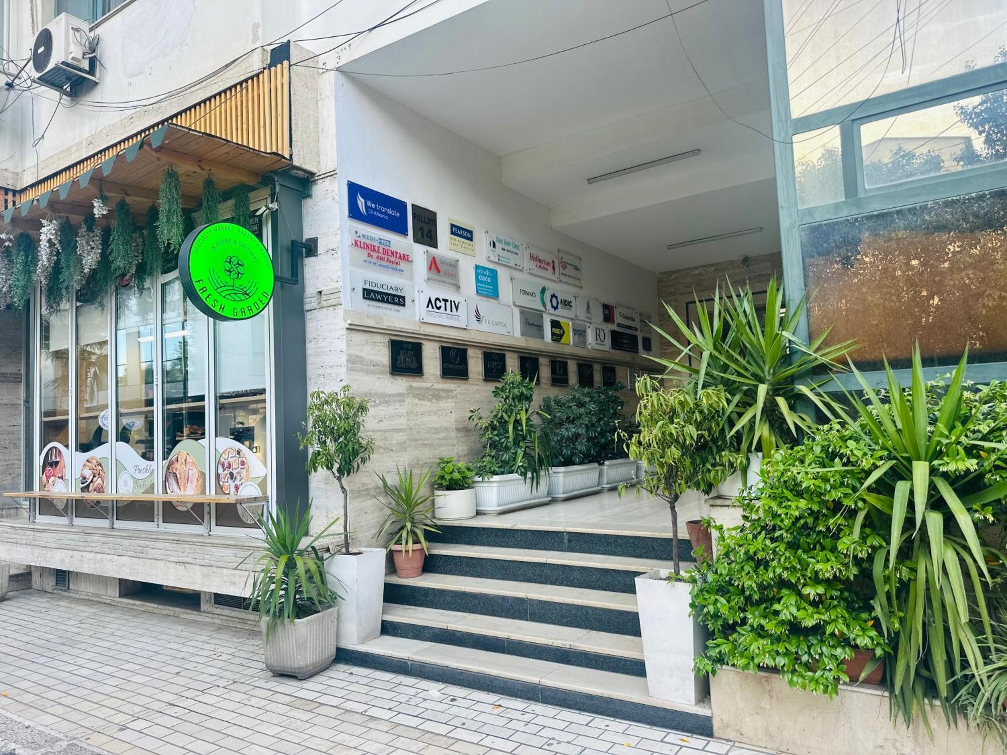 Amo Tower Tirana Center Apartment Екстериор снимка