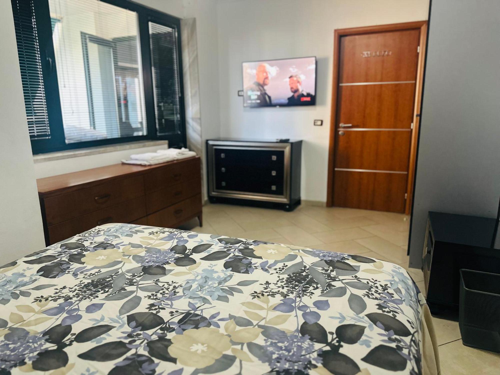 Amo Tower Tirana Center Apartment Екстериор снимка